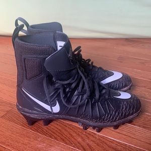 Mens/big Boys Nike Football cleats.  Used one season